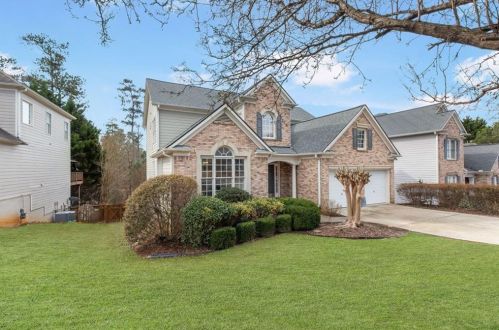 152 Vinings Lake Ct, Mableton, GA 30126-2557