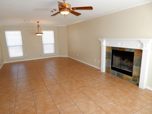 2325 Shady Pine Dr, Conroe TX  77301-3353 exterior