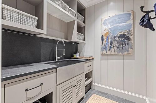 395 Beverly Rd, Atlanta GA  30309-2728 exterior