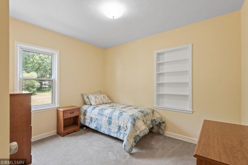 2083 Floral Dr, Saint Paul MN  55110-3849 exterior
