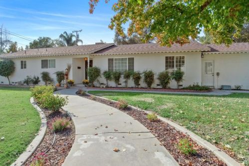 1111 Giddings St, Visalia, CA 93277-3521