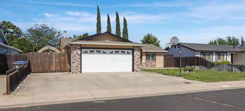 1445 Cavalier Pl, Manteca, CA 95336-6406