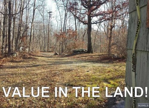 6 Stag Hill Rd, Mahwah, NJ 07430-1034