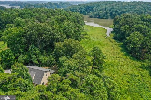 217 Barnes Creek Ct, Montross, VA 22520-3550