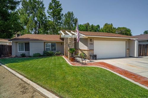 1786 Eldon Ct, El Cajon, CA 92021-3654