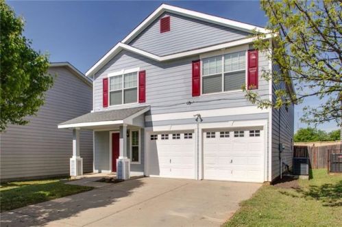 2904 Pima Ln, Fort Worth TX  76119-2656 exterior