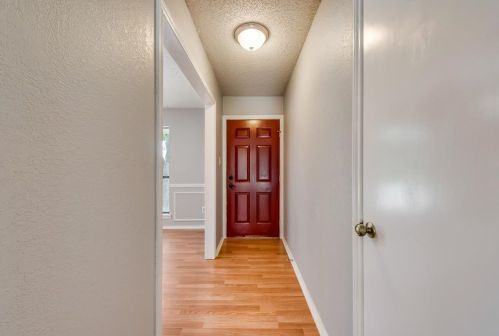 2712 Daybreak Dr, Dallas TX  75287-5813 exterior