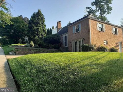 611 Georgian Pl, Harrisburg, PA 17111-2043