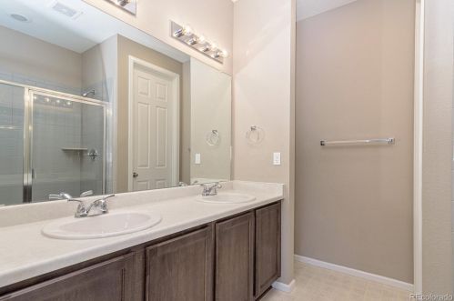 5036 Wenatchee St, Aurora CO 80015-6799 exterior