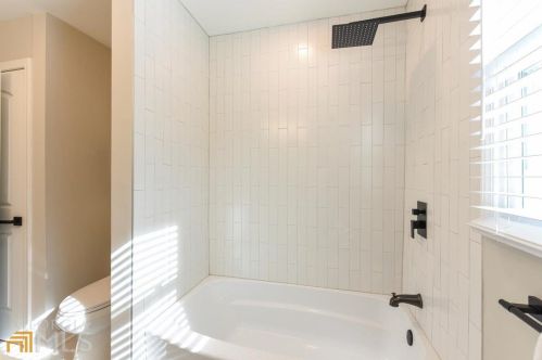 2757 Eaton Pl, Atlanta GA  30341-3915 exterior
