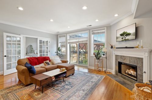 2314 Moffat St, Chicago, IL 60647-4490