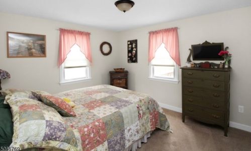 326 Willow Grove St, Hackettstown NJ  07840-1735 exterior