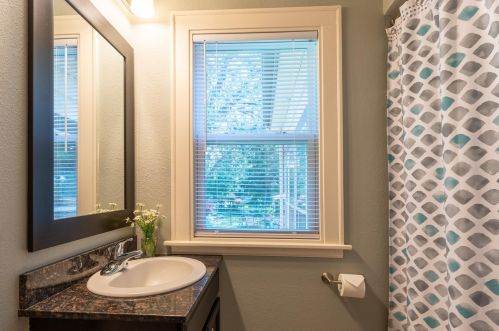 588 Hall Ave, Saint Paul MN  55107-2840 exterior