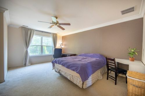 12 Scarlet Oak Dr, Princeton NJ  08540-4610 exterior