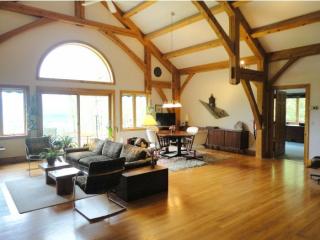 193 Perry Lea Side Rd, Waterbury VT  05676-9651 exterior