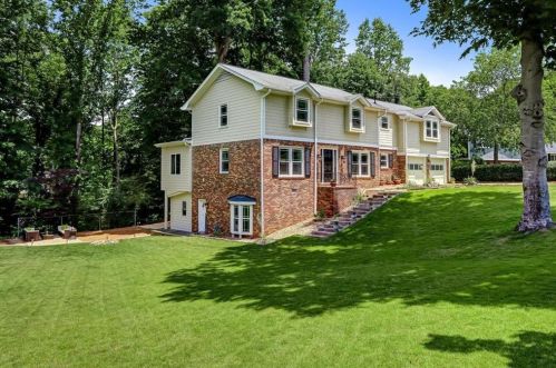 2446 Fox Hollow Ct, Atlanta, GA 30360-1430