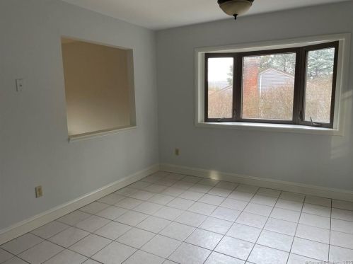 1 Jenyfer Ct, Huntington CT  06484-5632 exterior