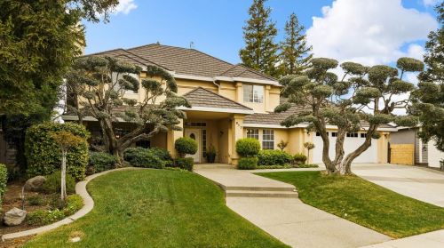 917 Opal Ln, Ripon, CA 95366-2257