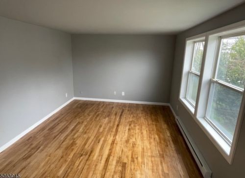 10 Walnut Rd, Wantage, NJ 07461-1344