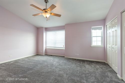 1236 Derry Ln, Pingree Grove IL  60140-9122 exterior