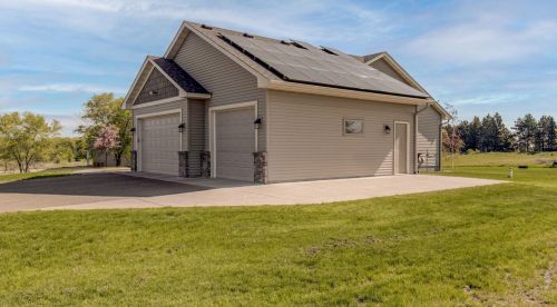 27137 103rd St, Zimmerman, MN 55398-4639