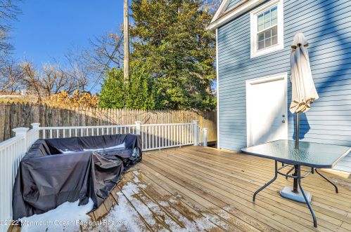 826 Prospect Ave, Tinton Falls NJ  07712-5709 exterior