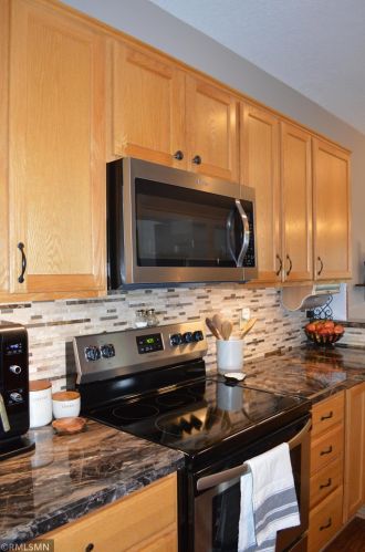1888 Bluestem Ln, Saint Paul MN  55126-5018 exterior