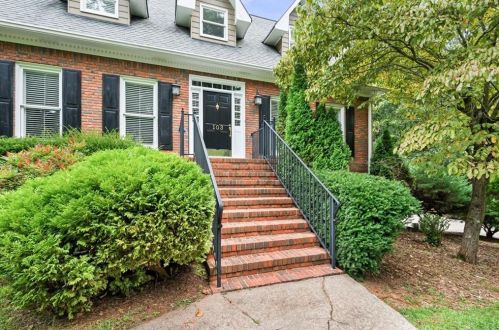 103 Crabapple Springs Dr, Holly Springs, GA 30188-2135