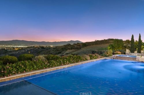 113 Canyon Crk, Irvine, CA 92603-0427