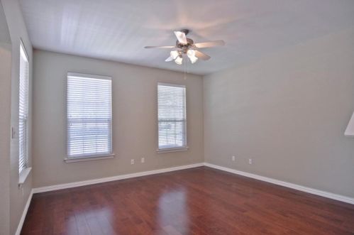 6200 Crescent St, Fort Worth TX  76180-4749 exterior