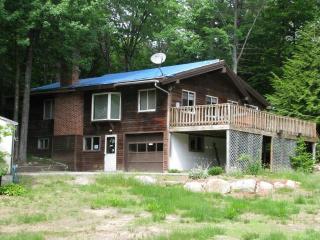 4 Tanglewood Dr, Wakefield, NH 03887-6025