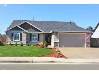 20907 Yukon St, Aurora, OR 97002-7015