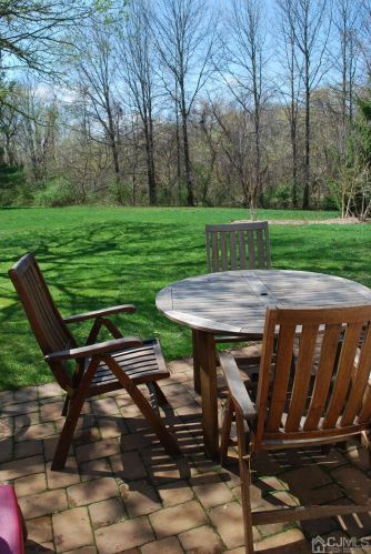 14 Trumbull Ct, Princeton NJ  08540-7060 exterior