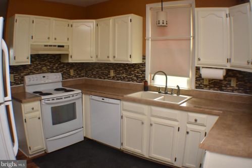 2255 Indian Rock Dam Rd, York PA  17408-9612 exterior