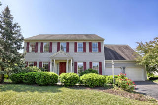 1022 Whitemarsh Dr, Lancaster, PA 17601-4874