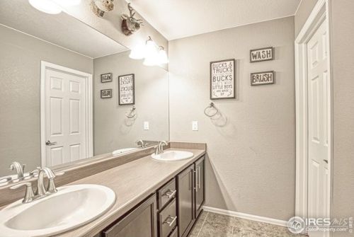 2083 Bayfront Dr, Fort Collins CO  80550-3590 exterior