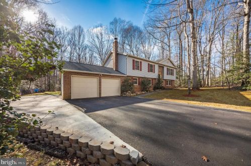 12906 Lake Wilderness Ln, Spotsylvania, VA 22551-8125