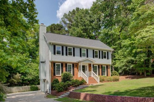 4351 Stockton Way, Marietta, GA 30066-2136