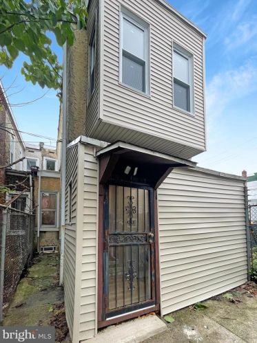 2461 20 St, Philadelphia PA 19132-3723 exterior