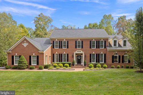 13741 Balmoral Greens Ave, Clifton, VA 20124-2803