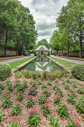 1750 High Trl, Atlanta GA  30339-5617 exterior