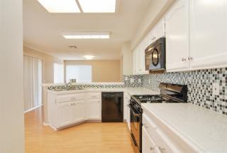 158 Mar Vista Dr, Vista CA  92083-7640 exterior