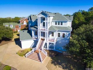 513 Hunt Club Dr, Corolla, NC 27927-2213