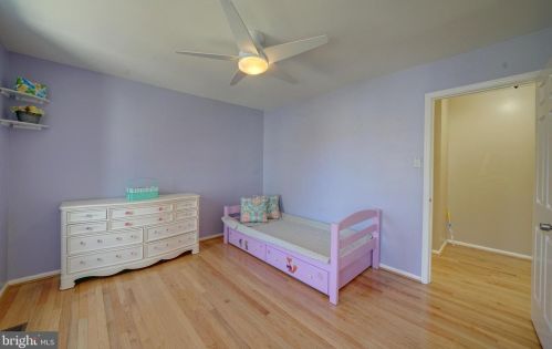 1900 Autumn Ridge Cir, Silver Spring MD 20906-5826 exterior