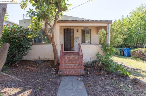 1735 Liberty St, Richmond, CA 94530-1912