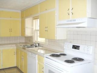 1533 Whiteside St, Springfield MO  65804-2425 exterior