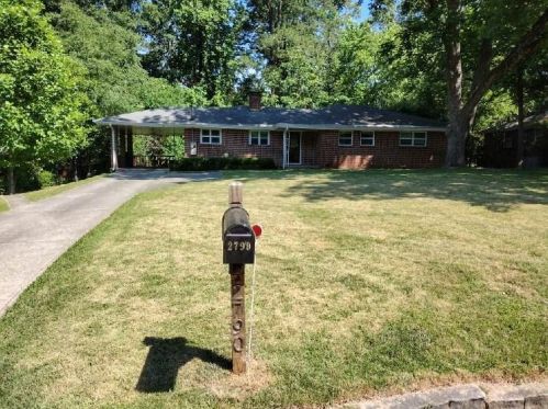 2790 Glenbriar Dr, Atlanta GA  30345-2622 exterior