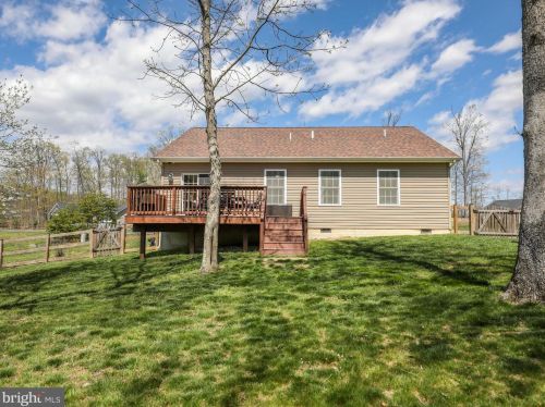 342 Executive Way, Hedgesville WV  25427-5770 exterior