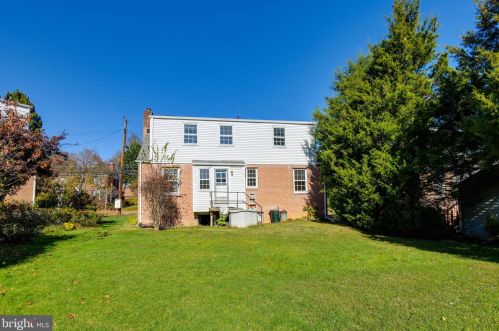 1906 August Dr, Silver Spring MD 20902-4034 exterior