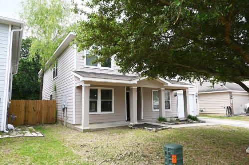2025 Vanamen Ct, Conroe, TX 77304-1613